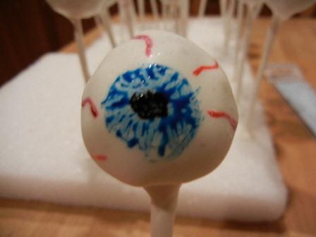 Cake Eye Balls for Halloween