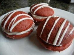 Red Velvet Whoopie Pie