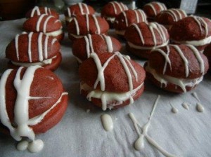 easy Red Velvet Whoopie Pie recipe