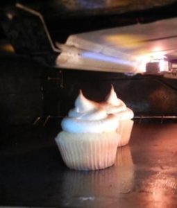 lemon meringue cupcakes