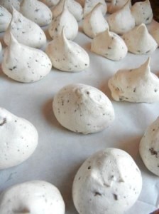 CHocolate Chip meringues