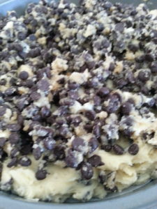 chocolate chip cookie cake recipe easy