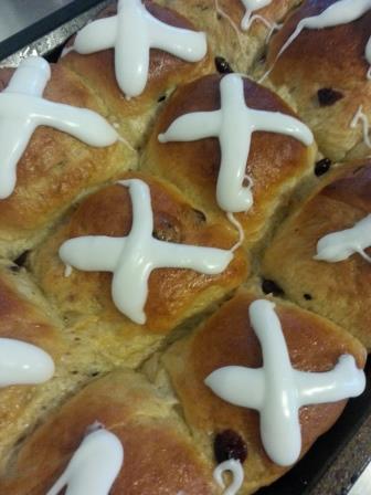 easy recipe hot cross buns