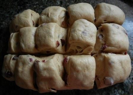 easy recipe hot cross buns