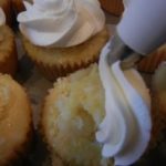 Easiest Way to Frost Cupcakes? Ateco Pastry Bag with Extra Wide Tips
