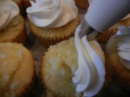 Easiest Way to Frost Cupcakes? Ateco Pastry Bag with Extra Wide Tips