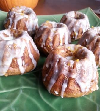 Gingerbread Mini Bundt Cakes - Major Hoff Takes A Wife