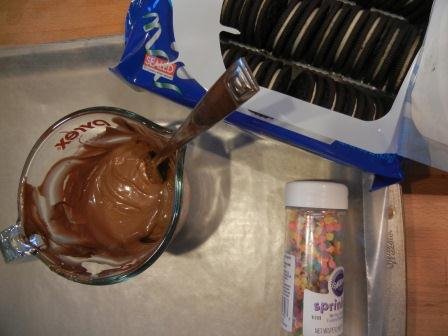 how to make chocolate dipped oreos