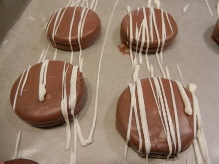 how to make chocolate dipped oreos