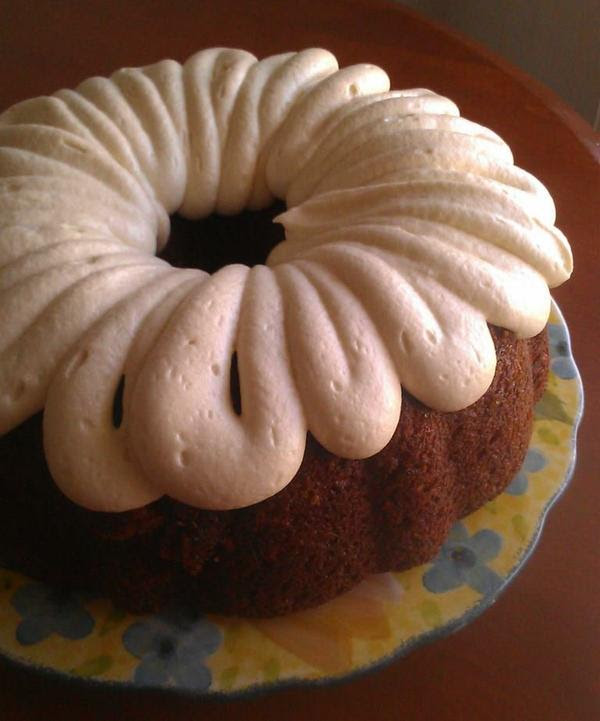 https://angrybakery.com/wp-content/uploads/2015/07/carrot-bundt.jpg